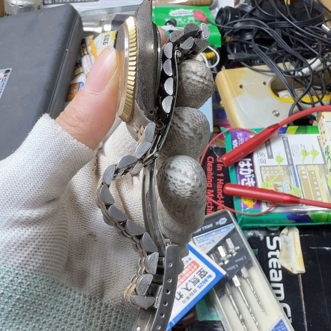 梅***件中古商品，瑕疵品，不保好坏。318