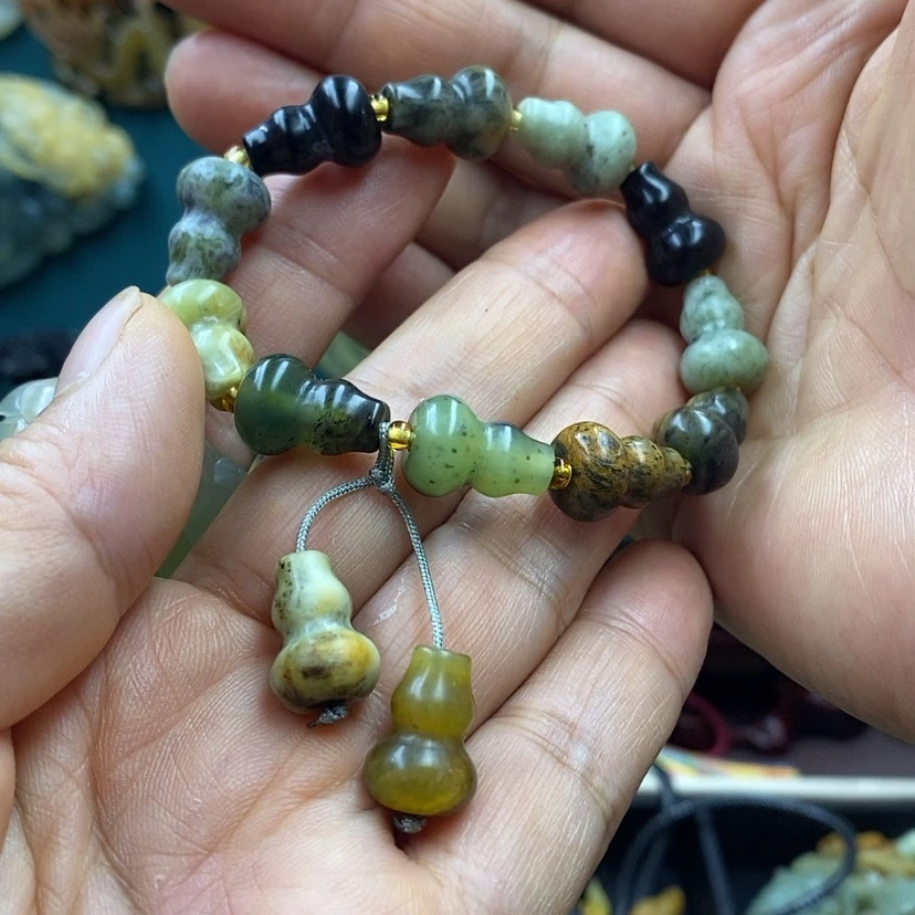 【闪购商品】蛇纹石玉未镶嵌手串