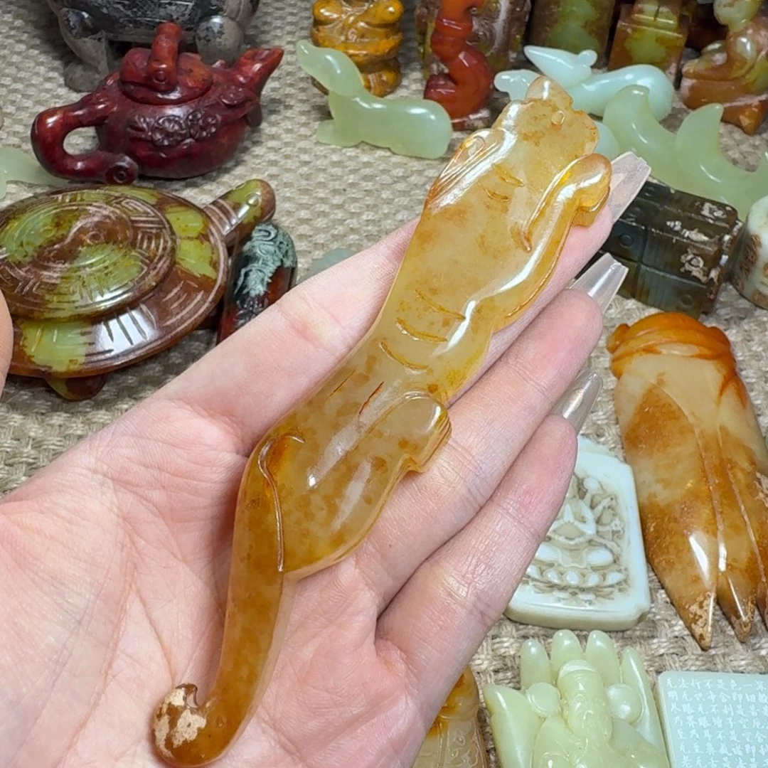 天***业吊坠白玉菩提挂件