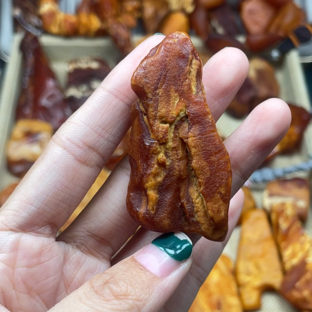 琥珀未镶嵌珠宝奇石