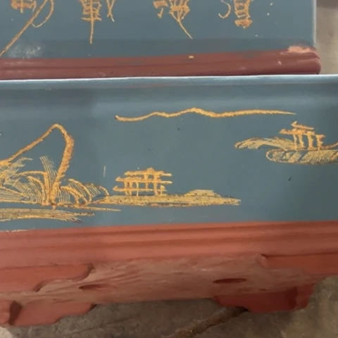 紫砂花盆120-2。