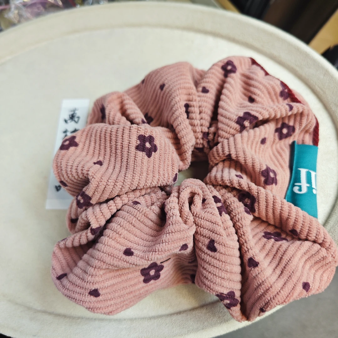 粉色花朵发圈倩倩家