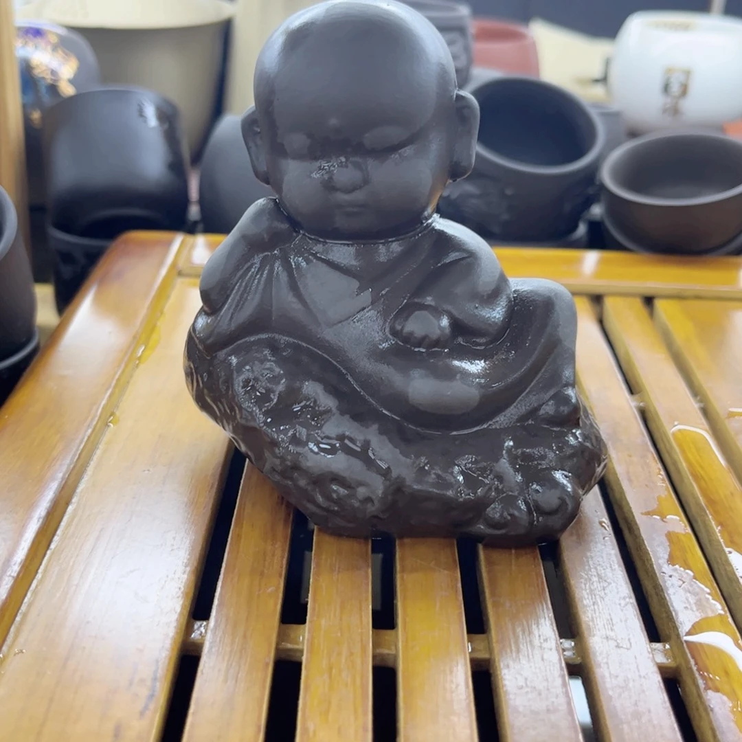 小和尚紫砂茶宠摆件