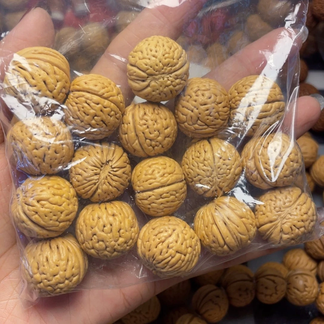 桃核手串大**。222.白月光手串