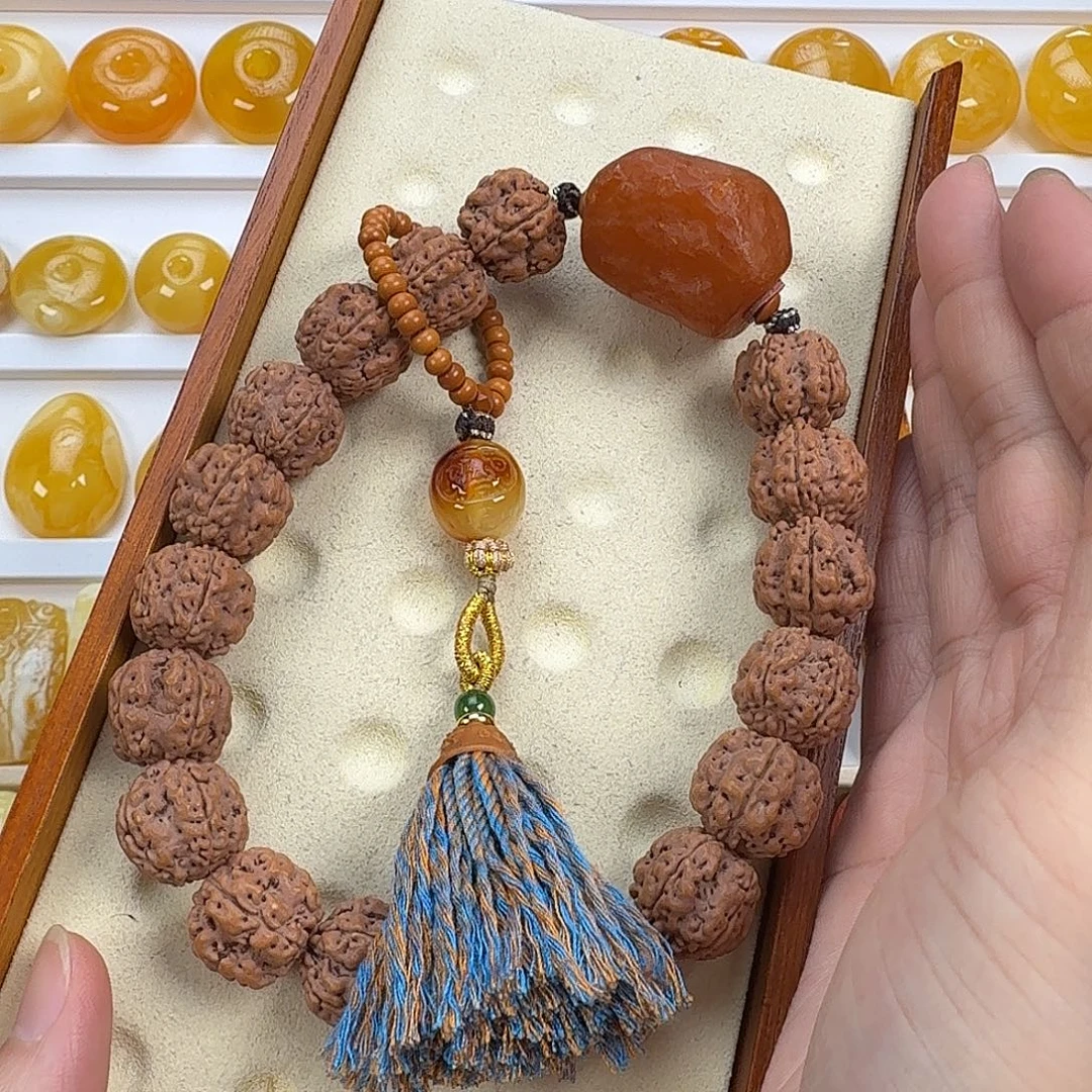 吊坠菩提未镶嵌蜜蜡