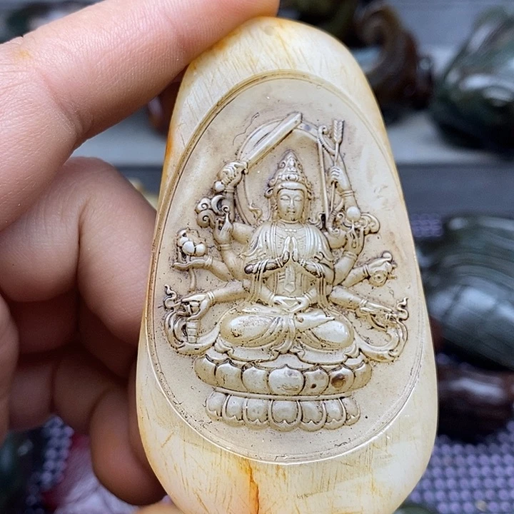 未镶嵌蛇纹石玉颈饰