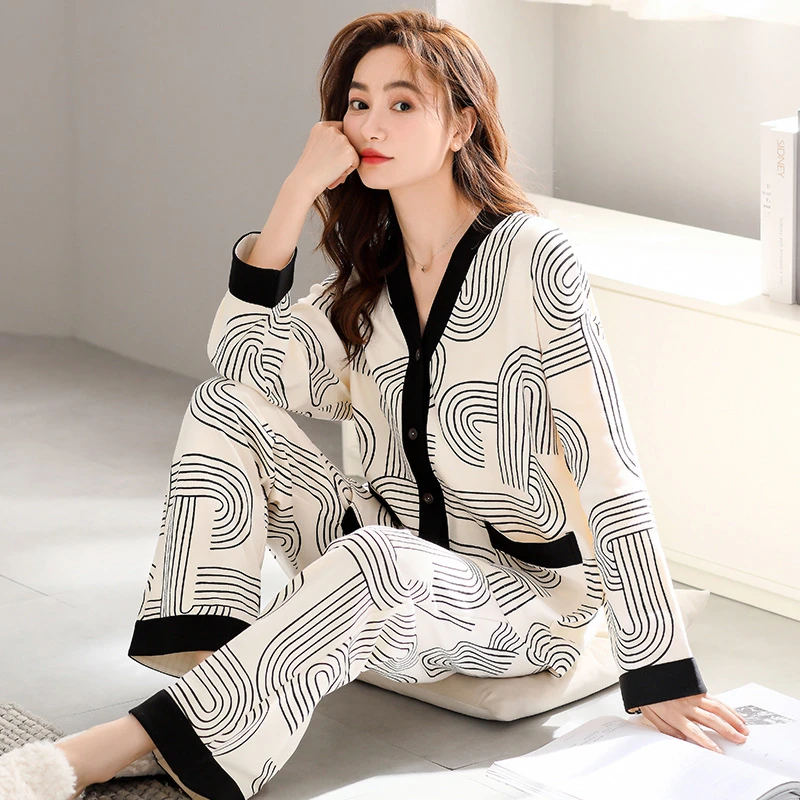 睡衣女春秋款2025新款纯棉女士长袖秋冬可外穿高端家居服女款套装