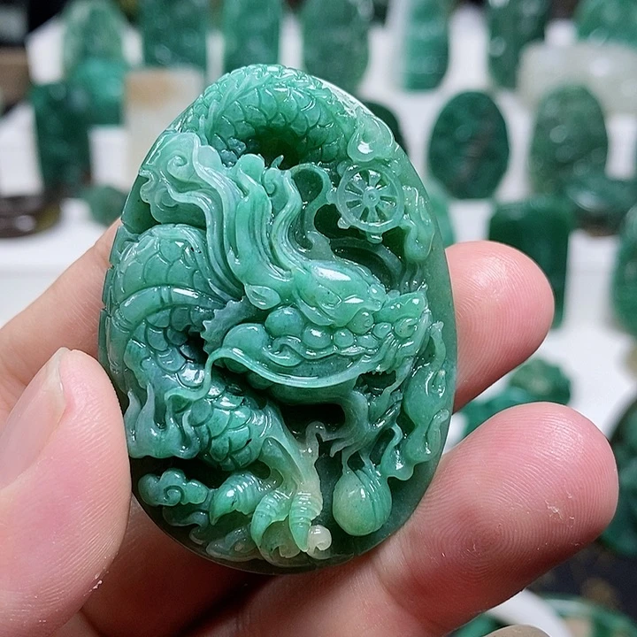 未镶嵌独山玉颈饰