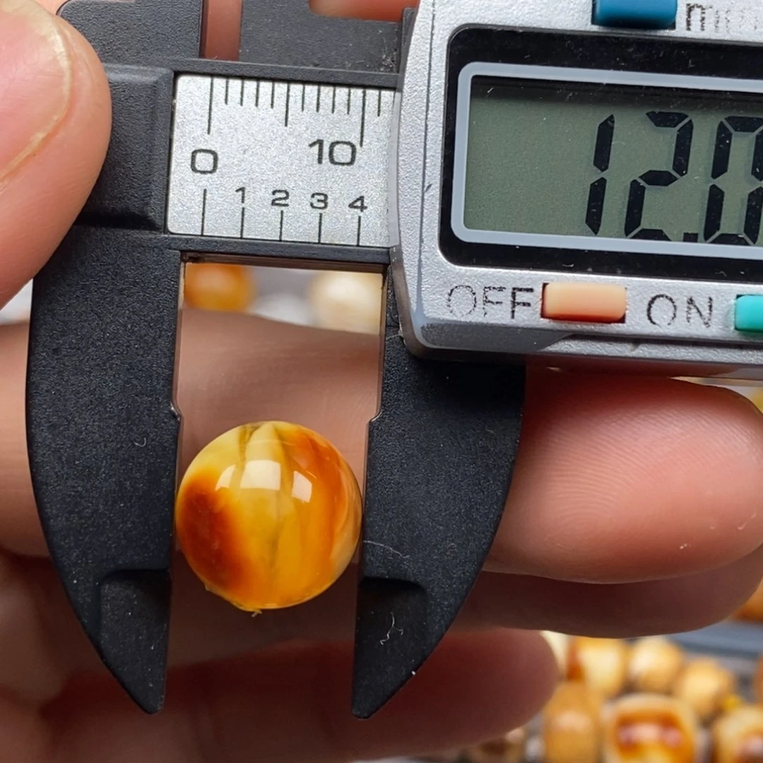 蓝珀未镶嵌耳饰圆珠