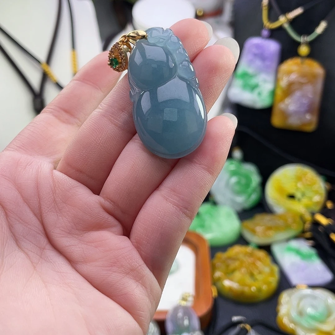 吊坠(赠链)未镶嵌翡翠