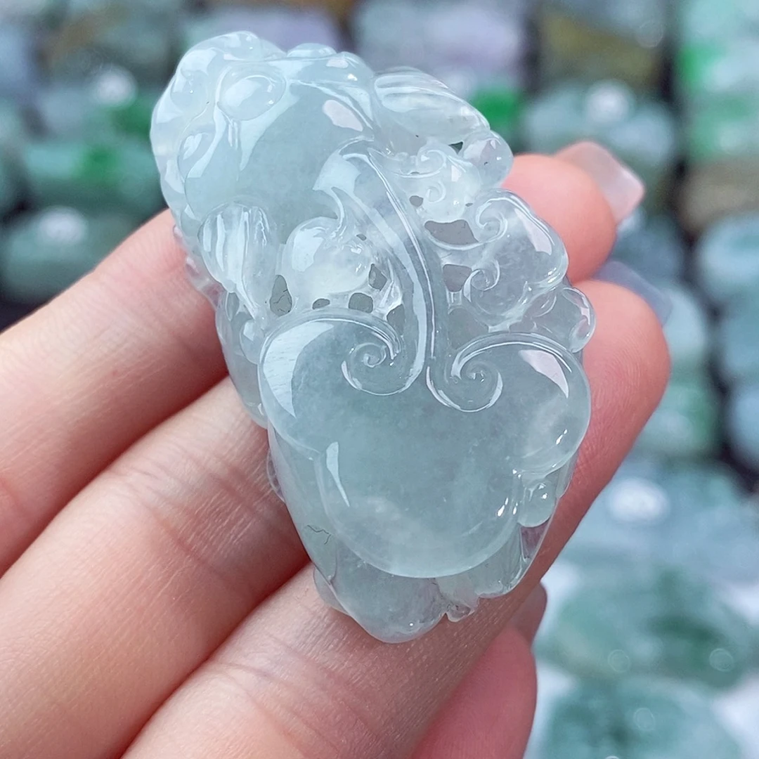 颈饰未镶嵌翡翠天然