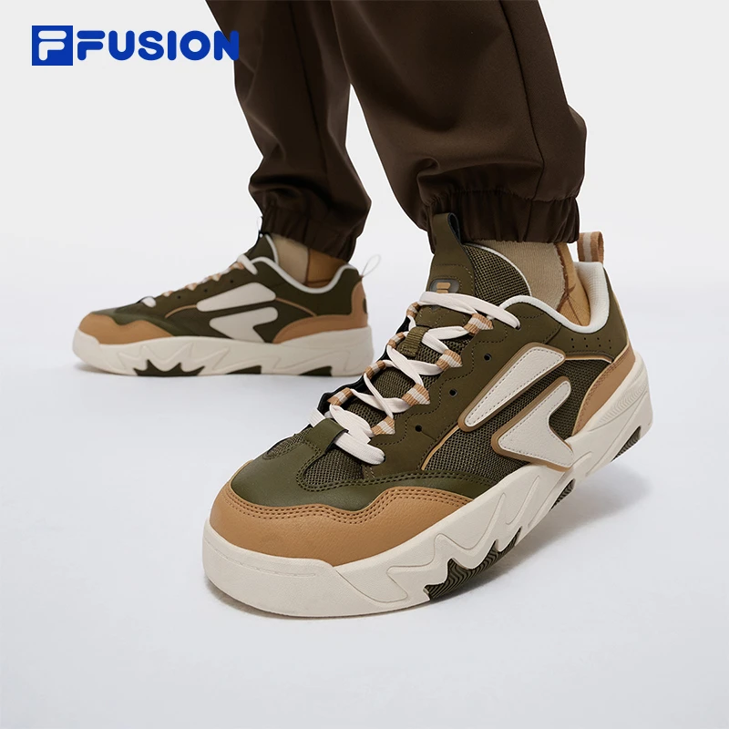 FILA FUSION低帮潮流时尚透气百搭运动鞋滑板生活鞋T12M532301F