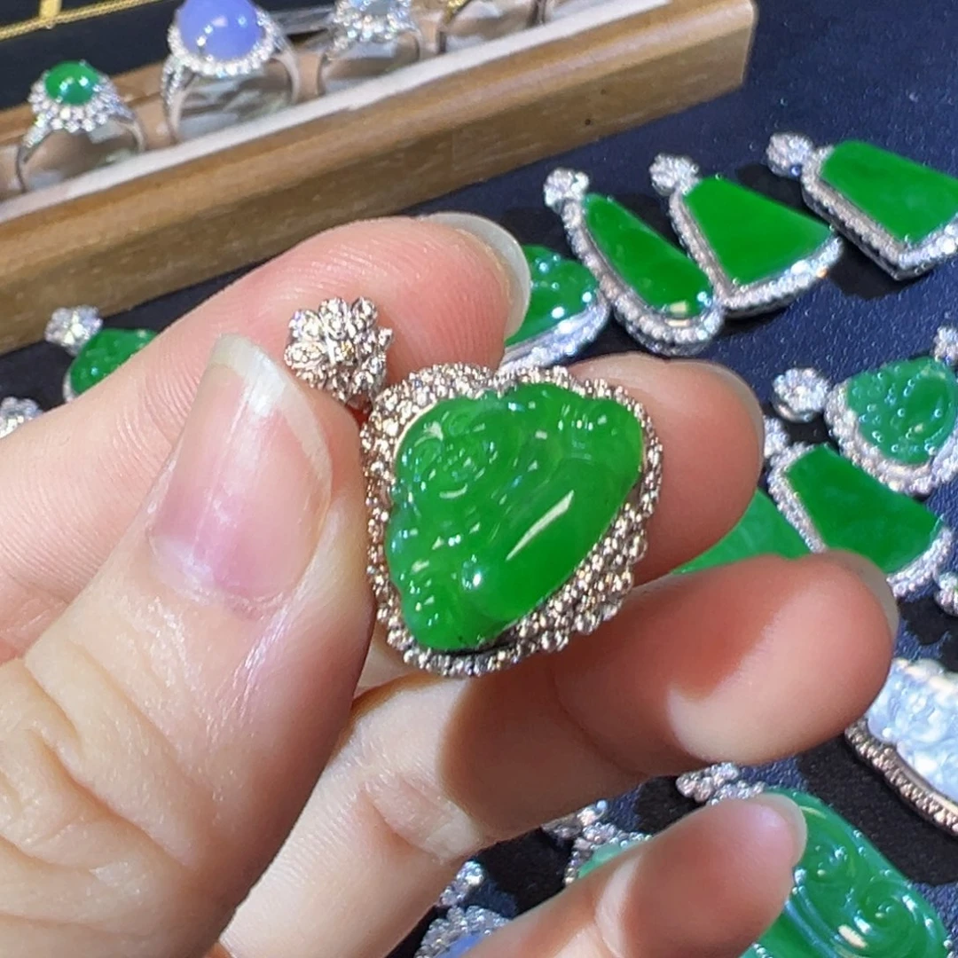 翡翠未镶嵌吊坠(不含链)