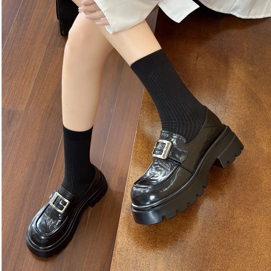 新款爆款2025新款正品真皮万物皆可配高颜值圆头厚底增高乐福鞋女