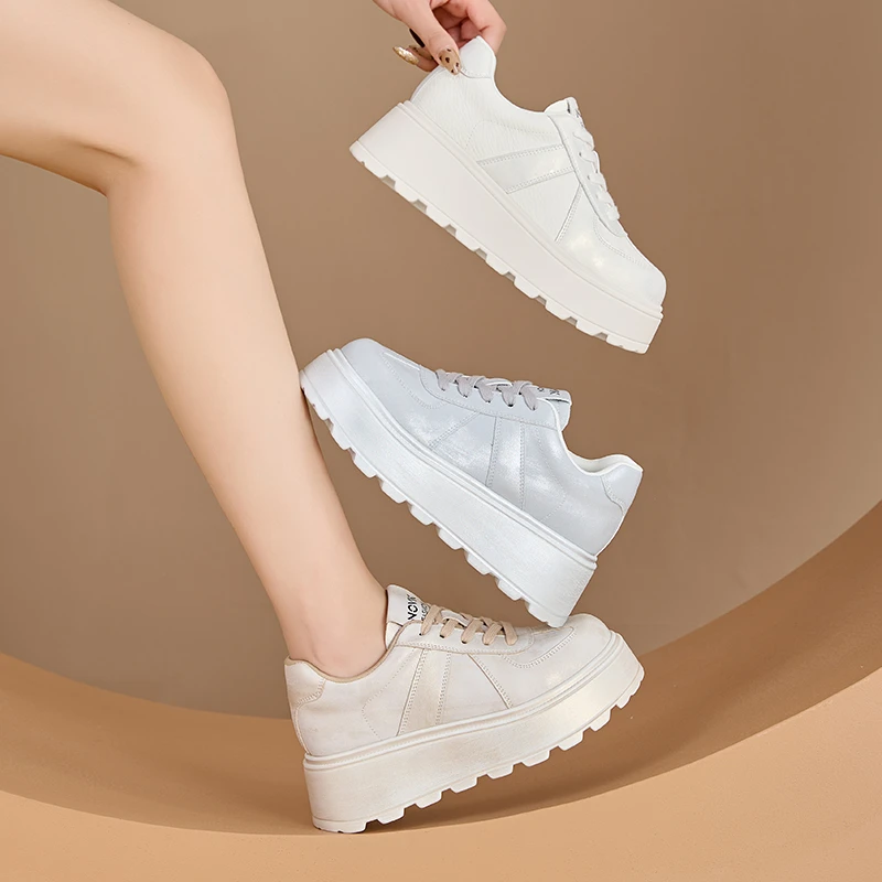 春季新款德训鞋女式休闲单鞋厚底小白鞋子女百搭内增高女鞋显脚小