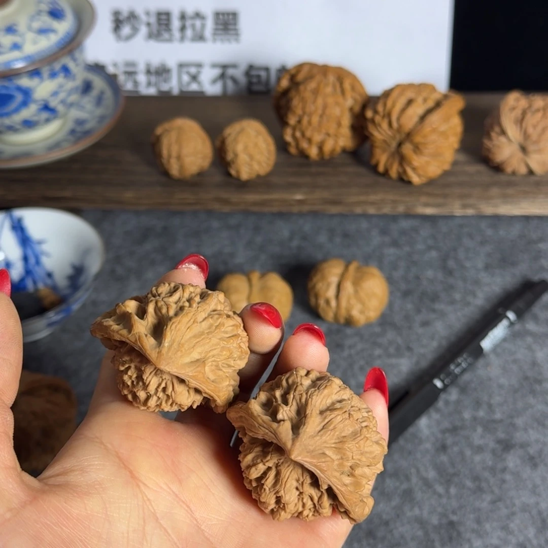 44445官帽蛇头全品白茬单只有磕尖不影响盘玩不退换