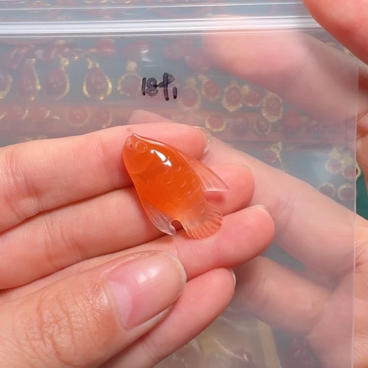 未镶嵌吊坠南红玛瑙