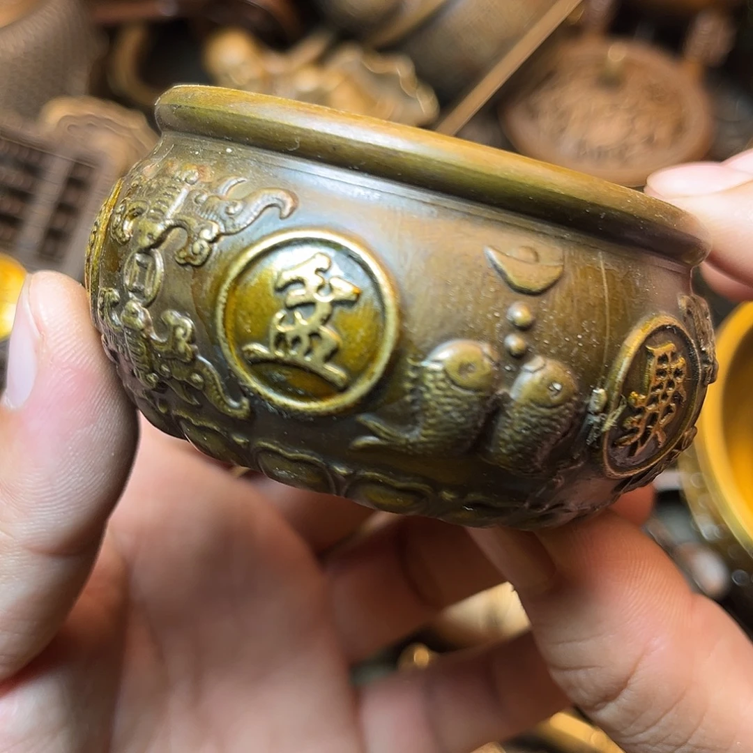 精美铜器工艺品等