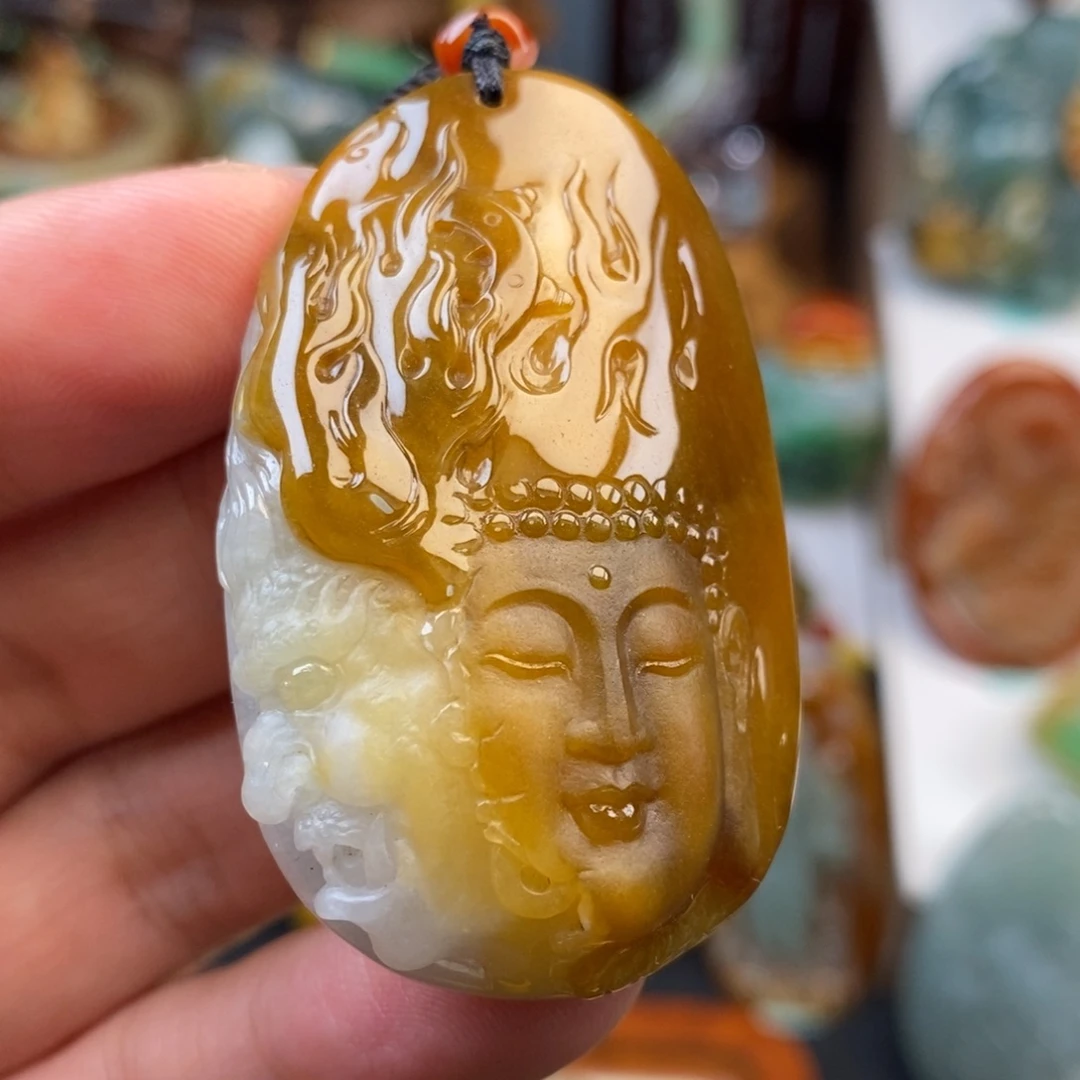 翡翠未镶嵌颈饰一念