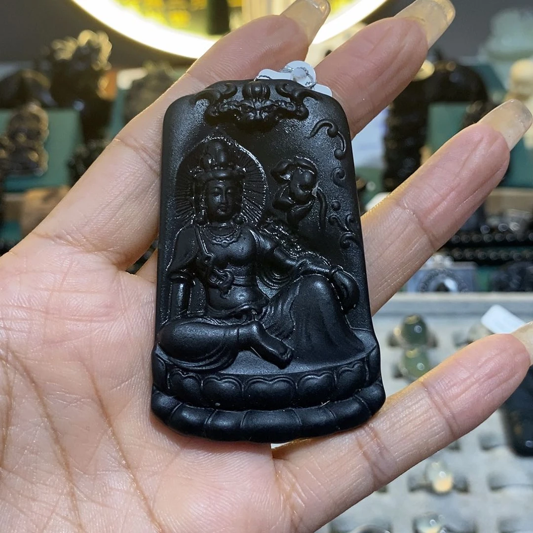 华***玲蛇纹石玉未镶嵌颈饰