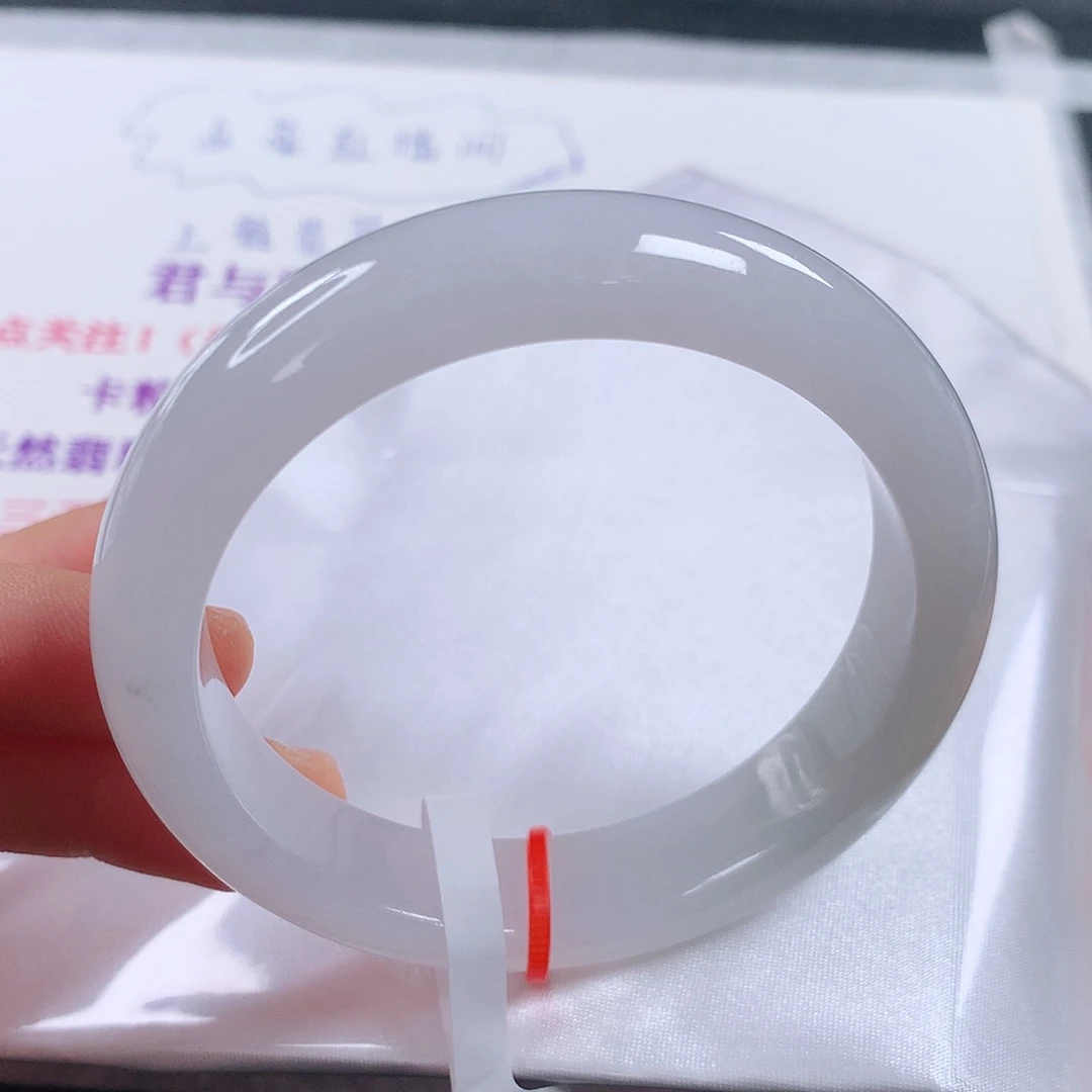 翡翠手镯未镶嵌p****n 正圈