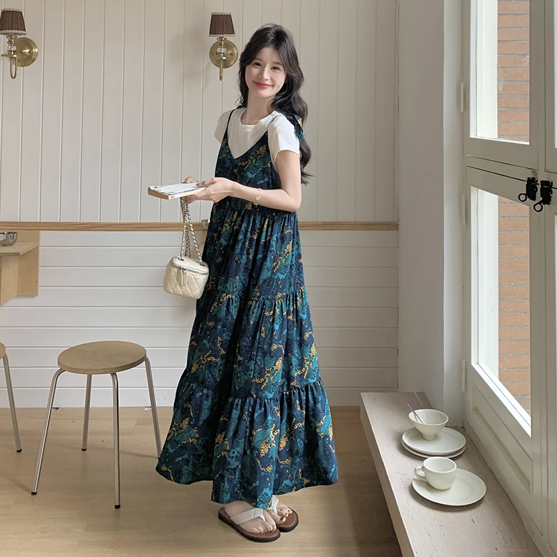 法式复古鎏金碎花吊带裙女2025夏季绝美气质高级感收腰显瘦长裙子