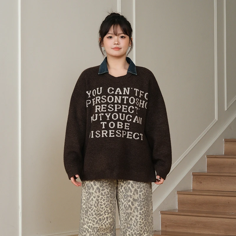 2025秋冬新款微胖厚实百搭设计感拼接牛仔领字母针织毛衣  8280