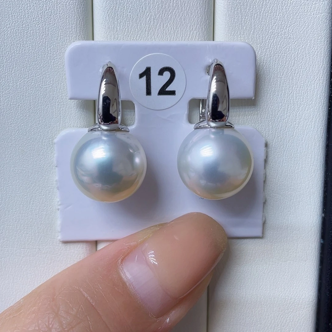 18K金镶嵌海水珍珠耳饰澳白