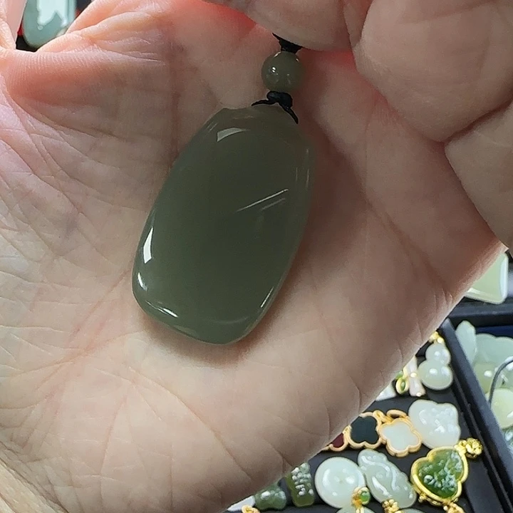 吊坠(不含链)未镶嵌和田玉薇*