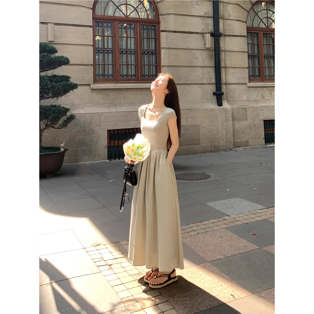 法式方领针织短袖连衣裙女2025气质收腰显瘦长裙白色裙子新款纯色