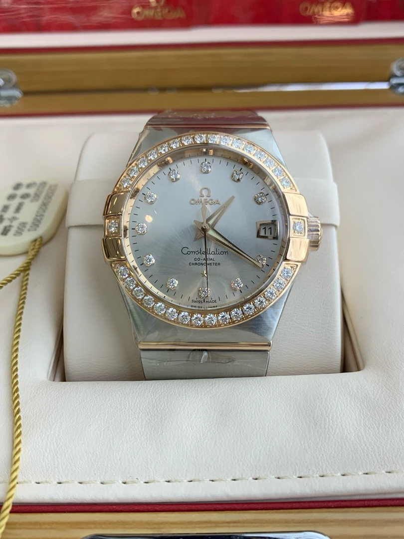 99新 Omega/欧米茄 星座系列/男表/38mm/满钻/玫瑰金/机械