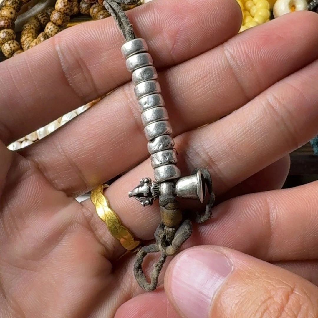 琉璃/树脂/塑料类藏传配饰