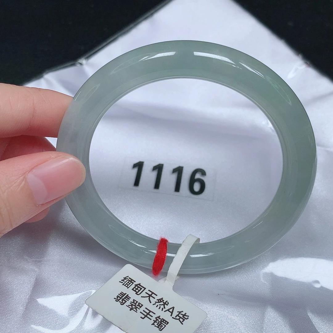 翡翠未镶嵌手镯（圆镯）