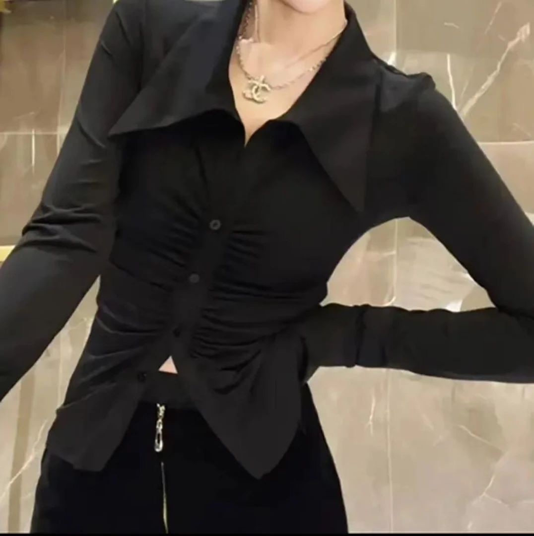 法式纯欲polo领缎面衬衫女秋冬季新款显瘦洋气设计感内搭打底上衣