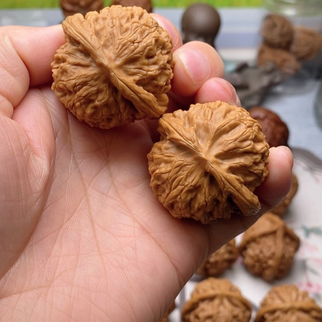 【闪购商品】文玩核桃把件宫灯40