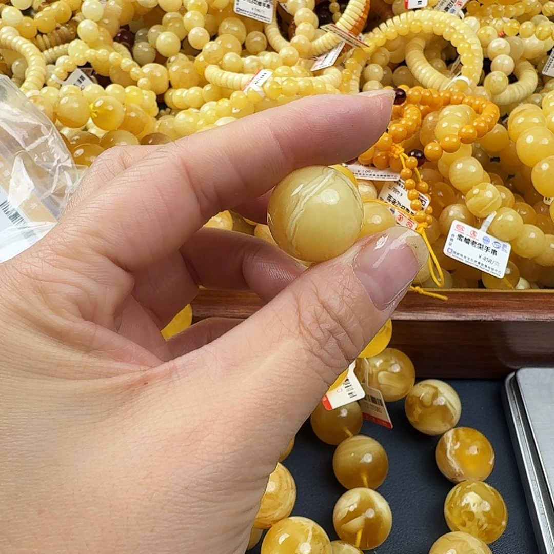 琥珀未镶嵌珠宝奇石