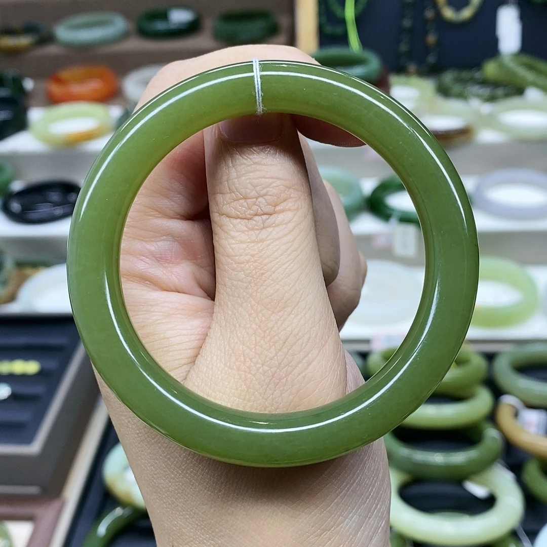 【闪购商品】未镶嵌手镯和田玉