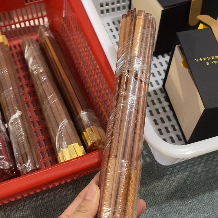 福利待遇多多哦哦哦