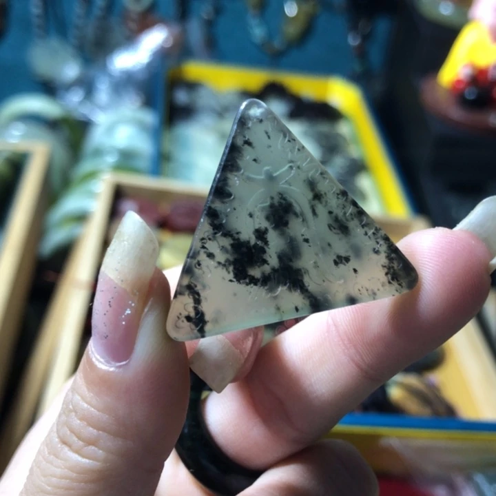 岫玉未镶嵌岫玉挂件挂件