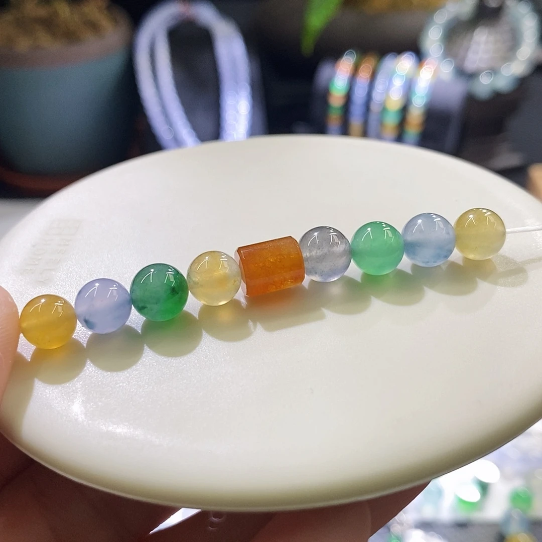 翡翠未镶嵌挂件一组珠珠