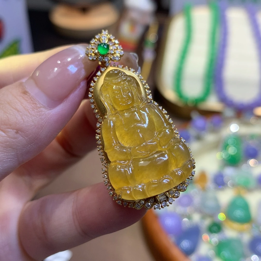 翡翠18K金镶嵌颈饰
