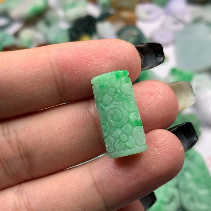 定制翡翠未镶嵌翡翠