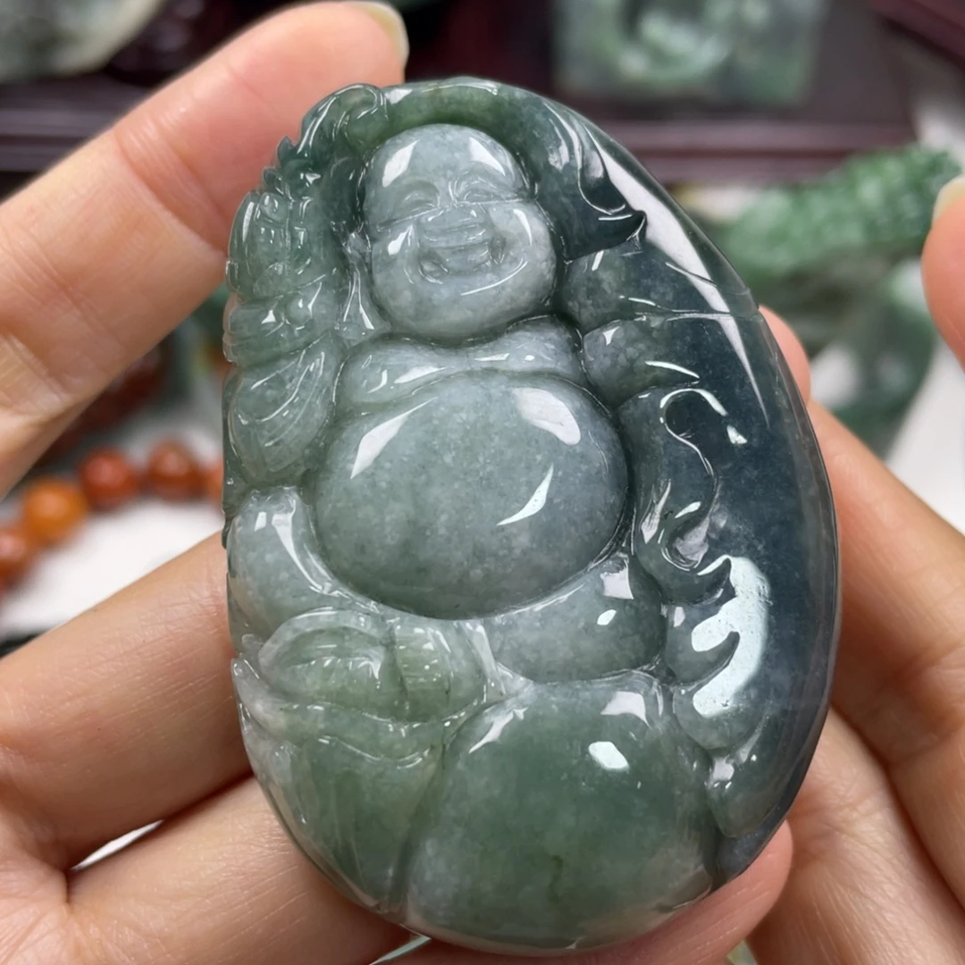 翡翠未镶嵌颈饰牌子