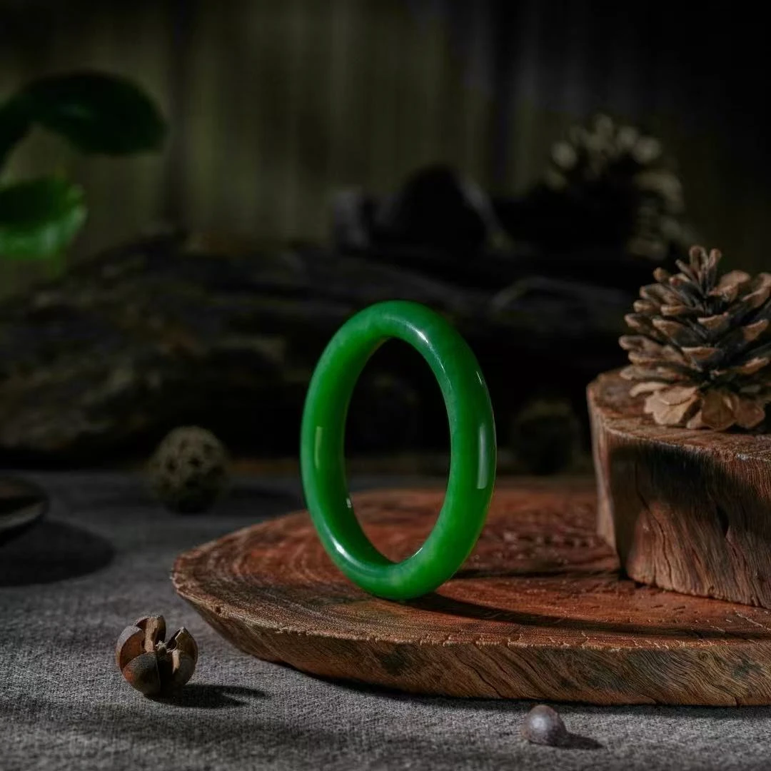 【博姐精选】和田玉碧玉老辣绿传世级手镯S2489