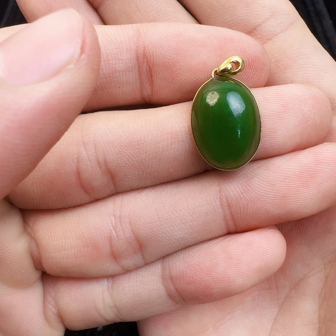 和田玉18K金镶嵌颈饰