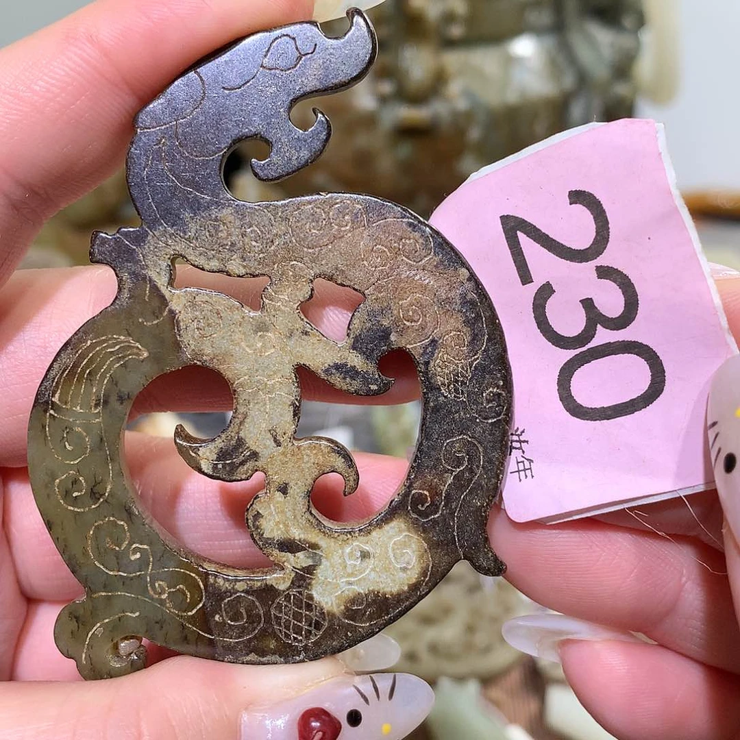 颈饰未镶嵌和田玉