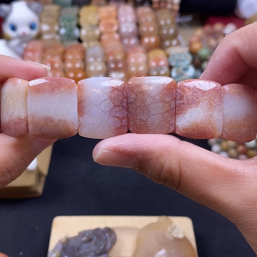 硅化珊瑚（珊瑚玉）未镶嵌手牌 冰透 紫粉 51