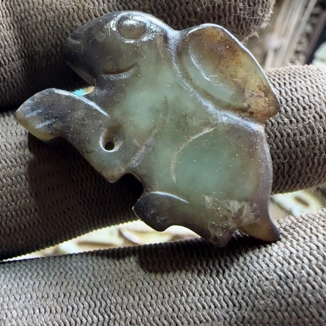 和田玉（糖玉）未镶嵌挂件