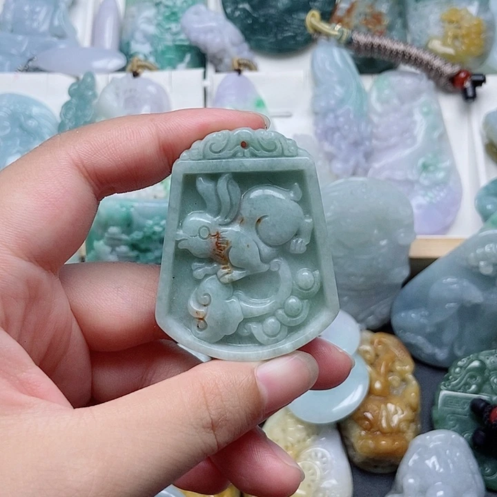 翡翠未镶嵌吊坠(不含链)翡翠