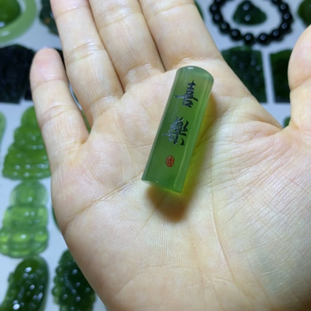 【闪购商品】未镶嵌蛇纹石玉颈饰